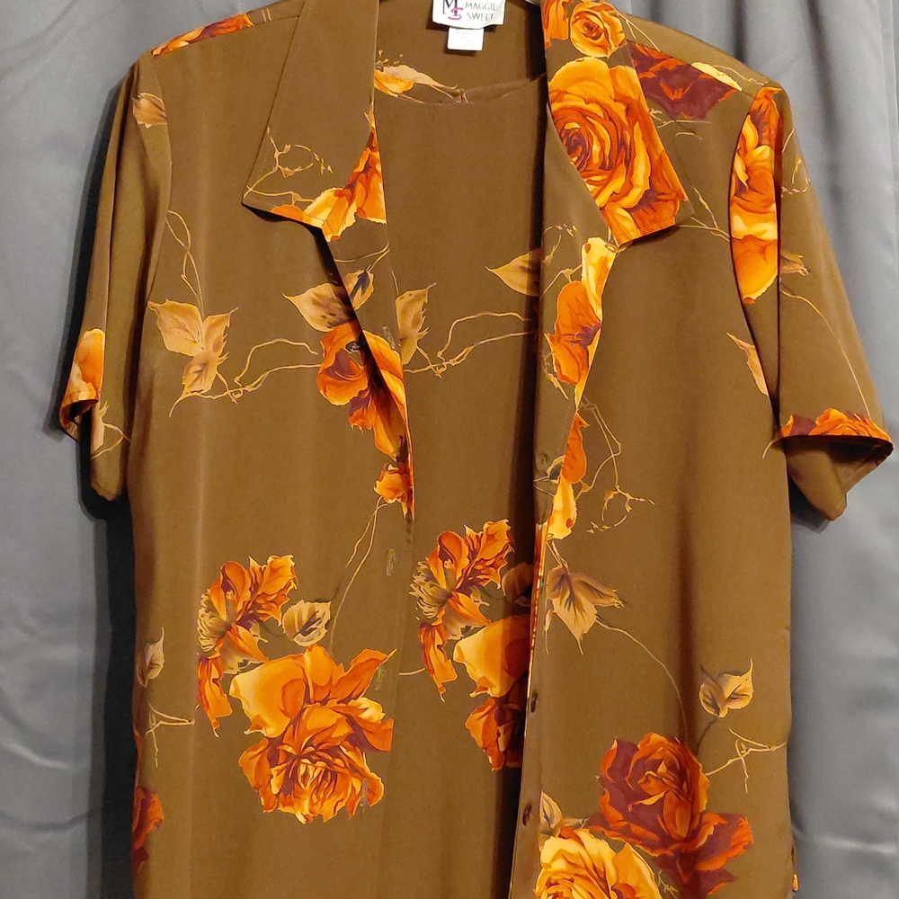 Maggie Sweet 2 Piece Floral Top And Over Shirt XL